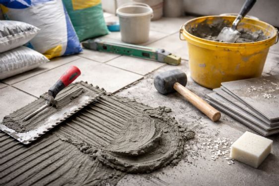 水泥膠是什麼？用途、種類、施工方式與選購完整解析